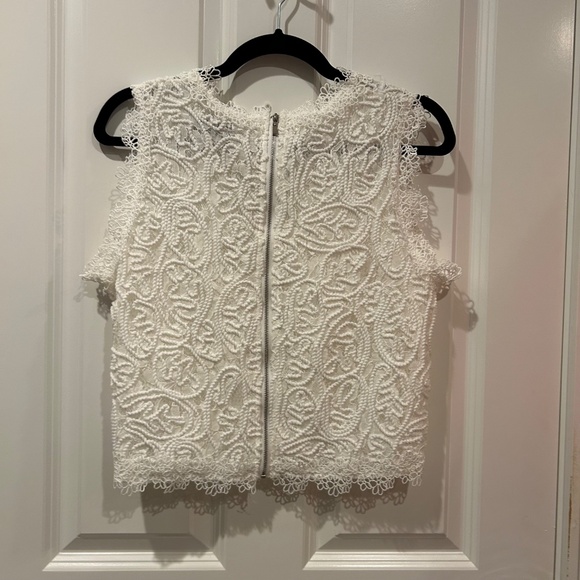 Chicwish White Lace Sleeveless Top Size XL - Picture 2 of 5